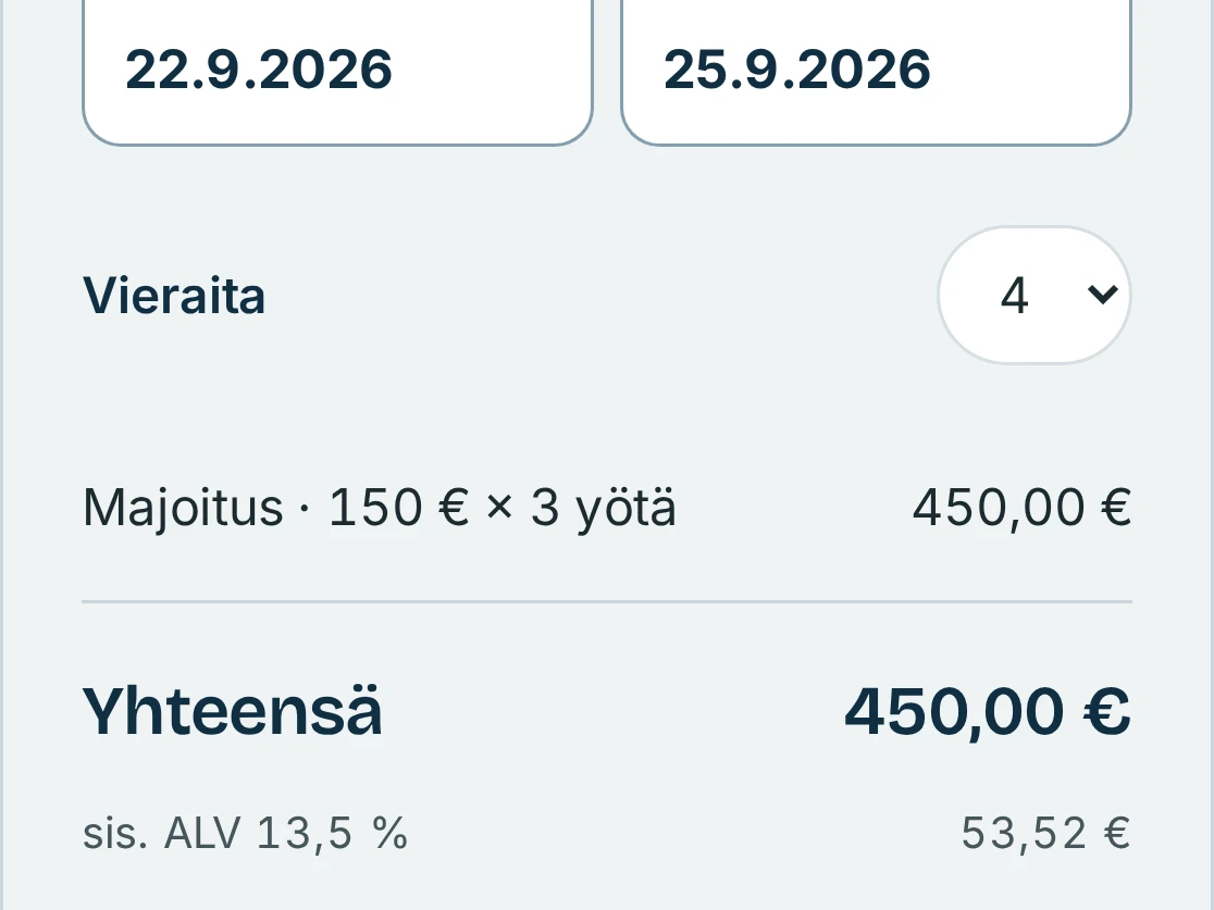 Asiakassivun maksuvaihe: Varaa ja maksa 450,00 €, sekä Visa, Mastercard, MobilePay, Apple Pay, Google Pay ja Klarna.